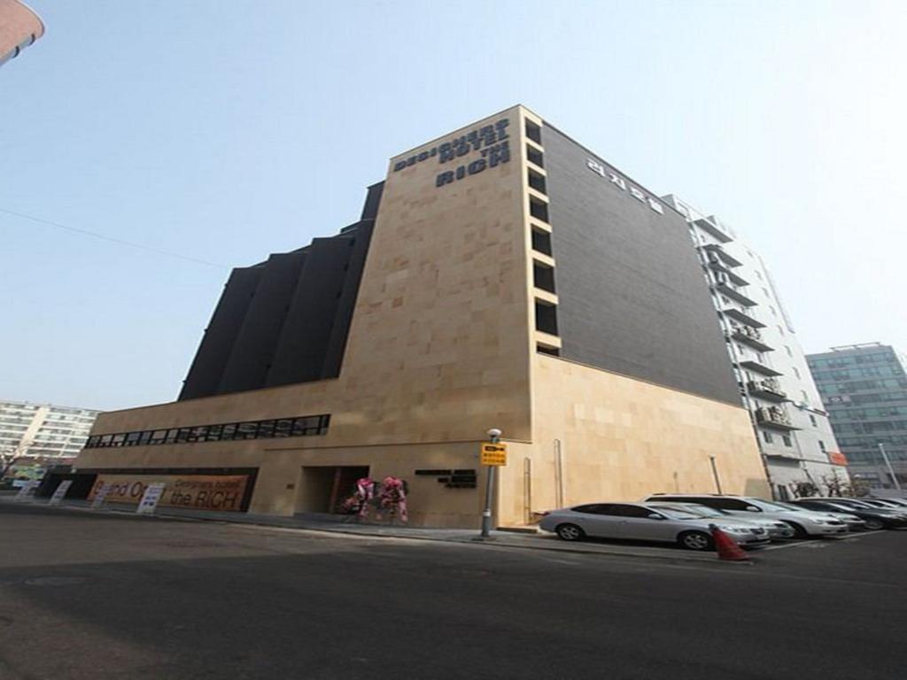 Hotel Rich Коян Екстер'єр фото