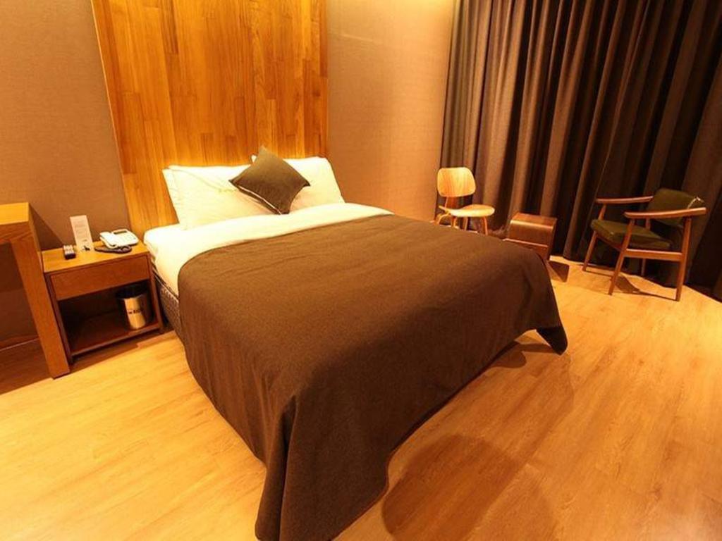 Hotel Rich Коян Номер фото